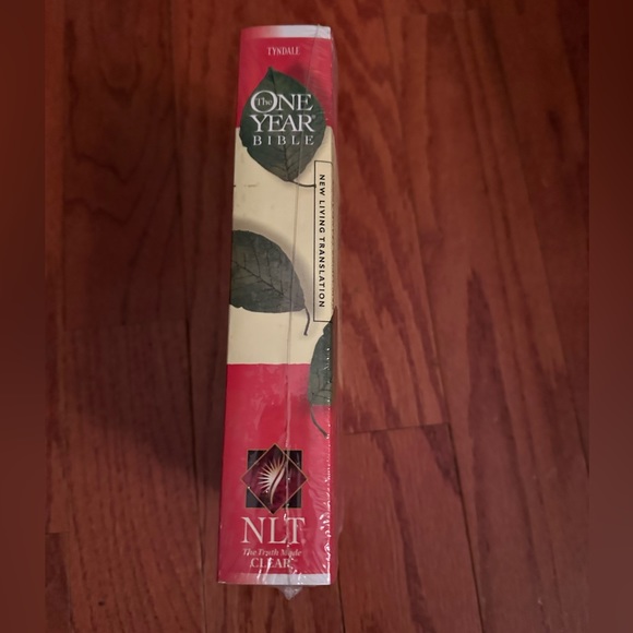 NWT The One Year Bible by NLT - Picture 3 of 4